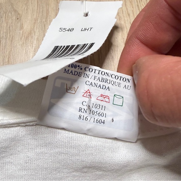 Vintage Umbro Vancouver Whitecaps Short Sleeve T-Shirt Mens Large White Blue NWT - Picture 7 of 10